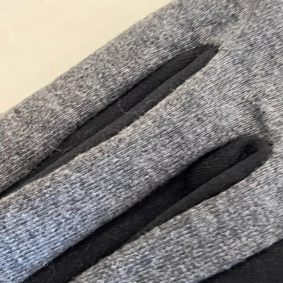 Levi’s  Mens Navy Blue Sherpa Beanie & Levi’s Touch Screen Gray Gloves NWT - Picture 7 of 15